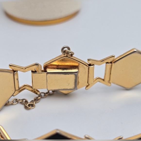 Vintage Gold Tone Damascene Bracelet Floral Bird Panels Safety Chain - Picture 14 of 17